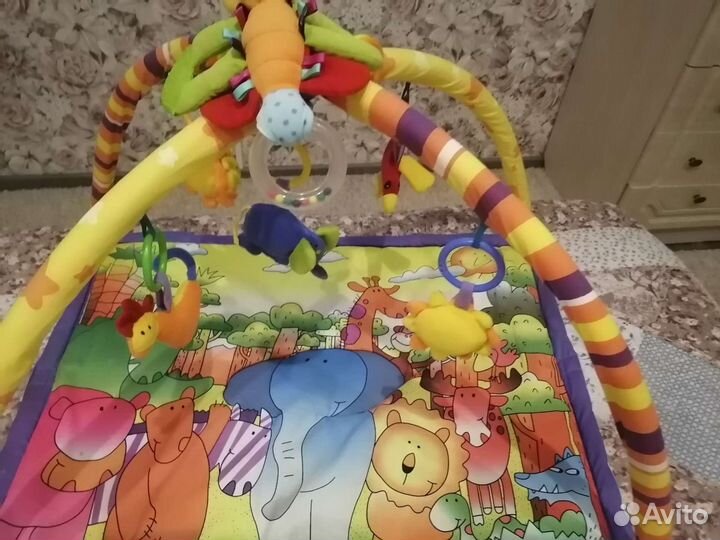 Развивающий коврик