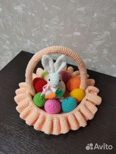 Вязаная игрушка к пасхе ручной работы