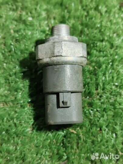 Датчик давления кондиционера Toyota Alphard