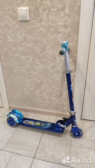 Самокат детский трехколесный