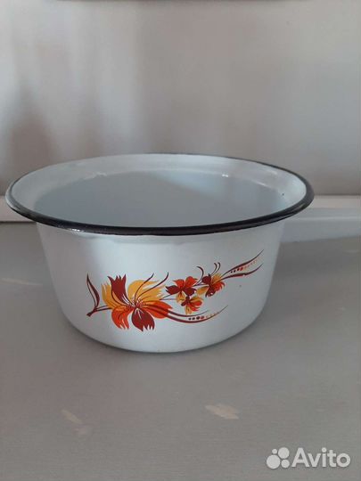 Дуршлаг эмалированный,ковш с крышкой