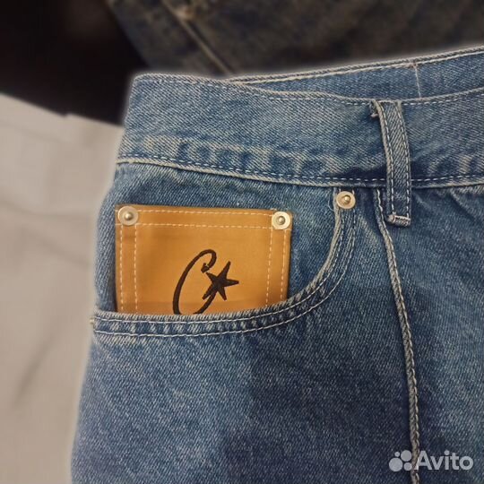 Широкие шорты corteiz