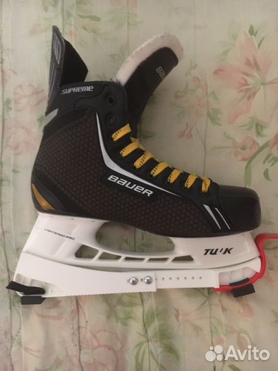 Коньки хоккейные