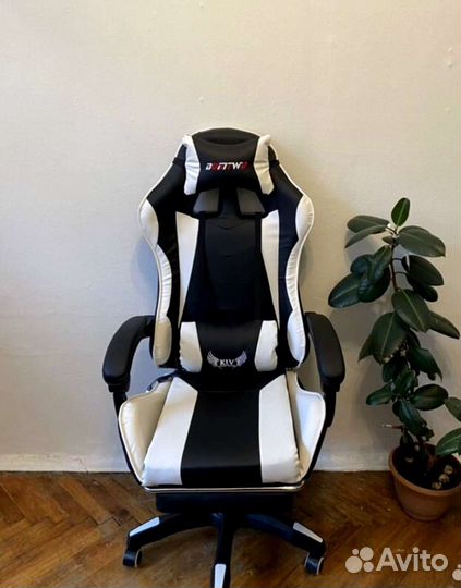 Новое компьютерное игровое геймерское кресло
