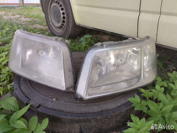 Фары на volkswagen transporter t5