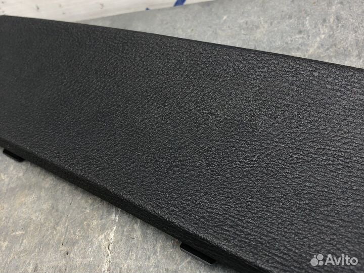 Крышка бардачка BMW X6