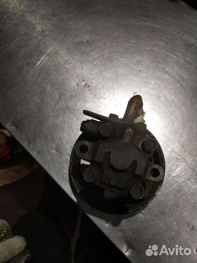 Насос гур Kia Magentis