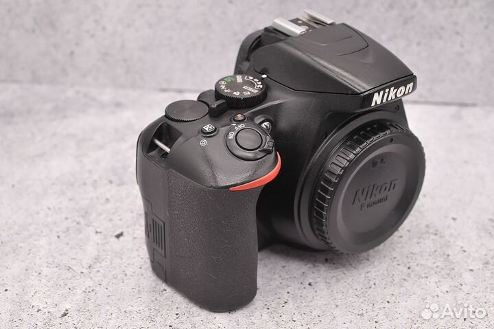 Nikon D3500 body