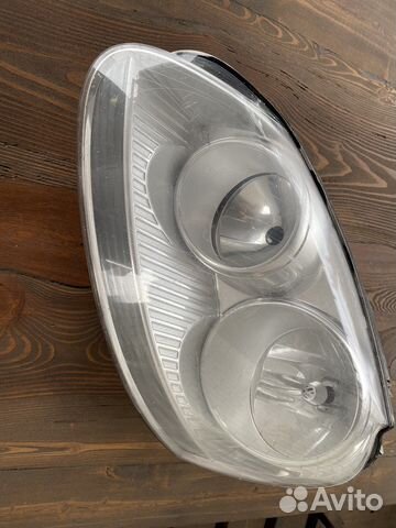 Фара левая Golf 5 и Jetta 5 Hella