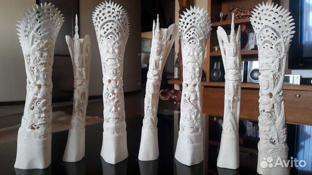 Статуэтки из кости