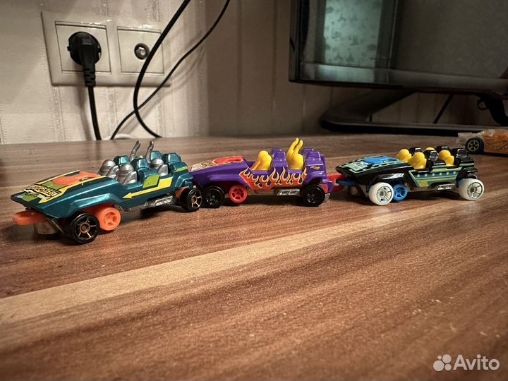 Машинки хот вилс hot wheels