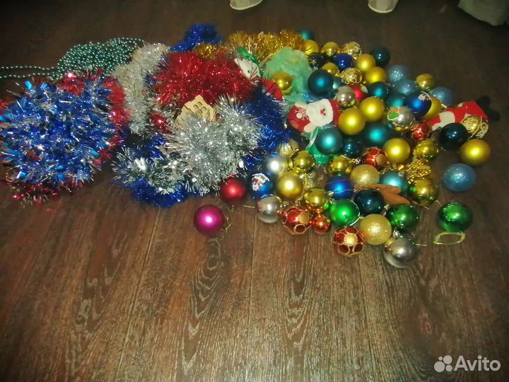 Елочные игрушки