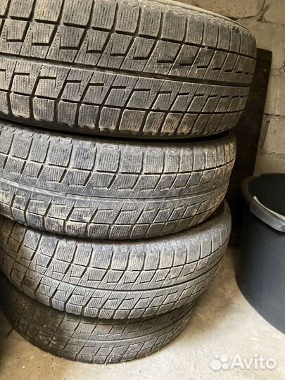 Bridgestone Blizzak Revo 696 205/60 R16