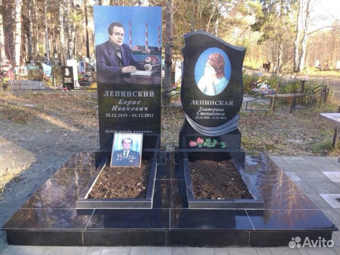 Памятник вертикальный из гранита габбро