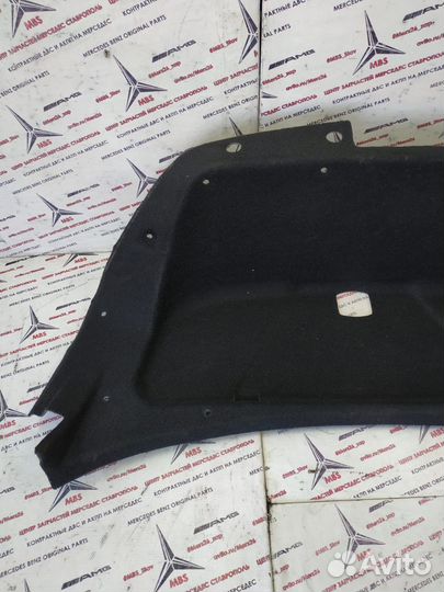 Обшивка крышки багажника w203 Mercedes
