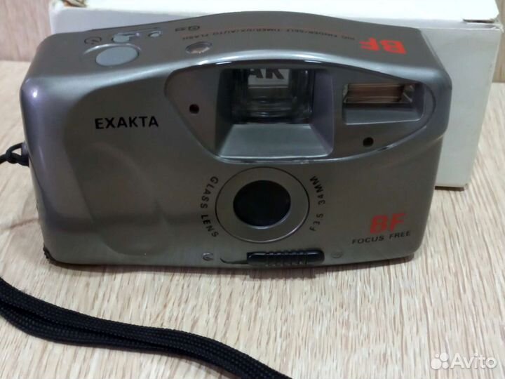 Плёночный фотоаппарат мыльница exakta BF 35мм