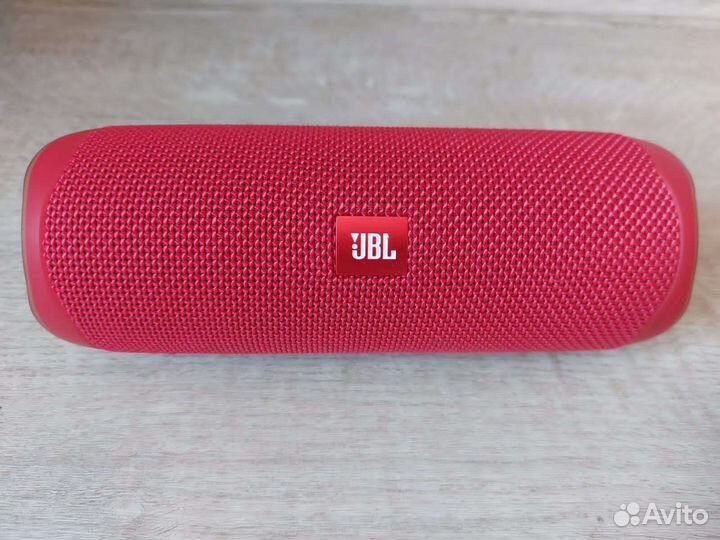 Колонка JBL Flip 4 и Flip 5