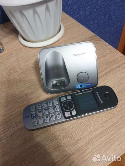 Радиотелефон panasonic KX-TG6811RU