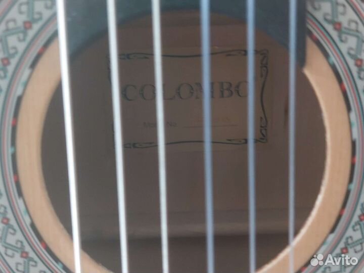 Акустическая гитара