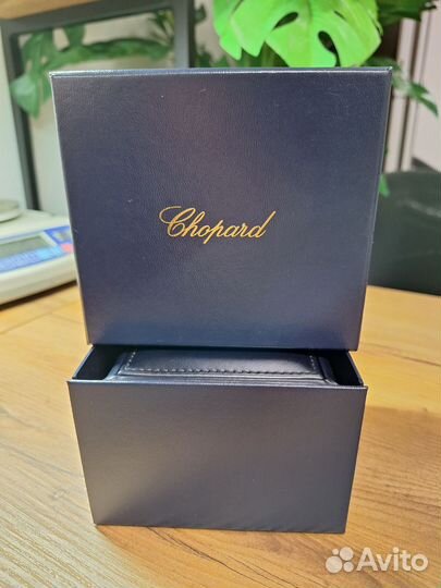 Chopard футляр Серьги-Пуссеты