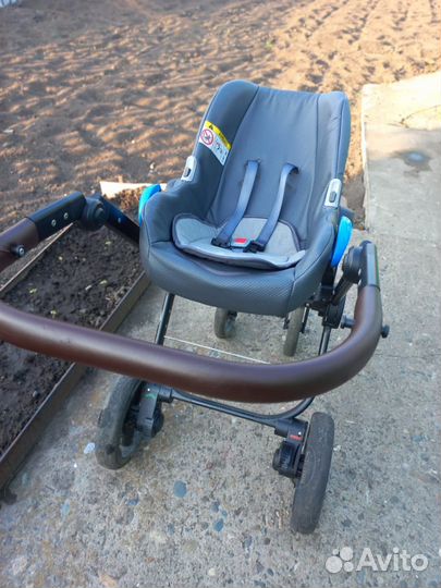 Продам коляску 3 в 1