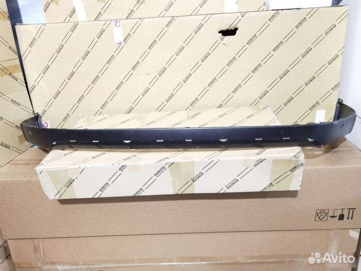 Накладка бампера задняя Toyota Rav4 45