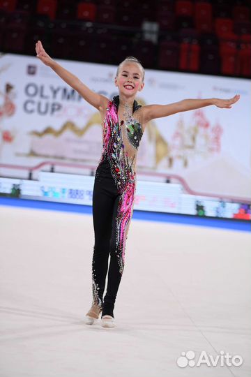 Купальник для художественной гимнастики