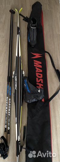 Лыжи спортивные