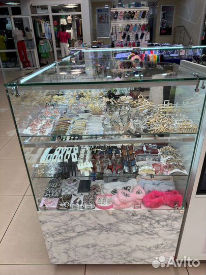 Остров бижутерии и аксессуаров для волос