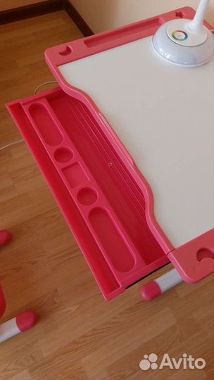 Растущая парта со стулом + лампа