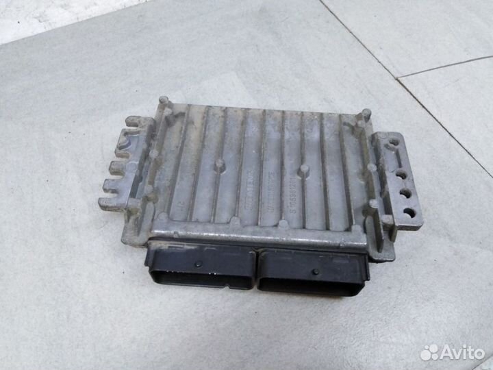 Блок управления двигателем