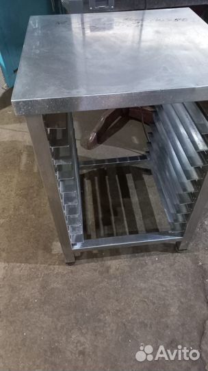 Стол подстановочный для оборудования