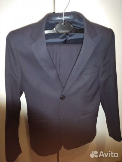 Школьный костюм для мальчика 134 новый
