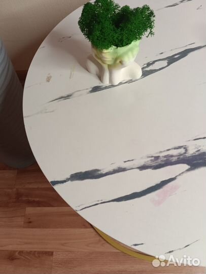 Журнальный столик круглый