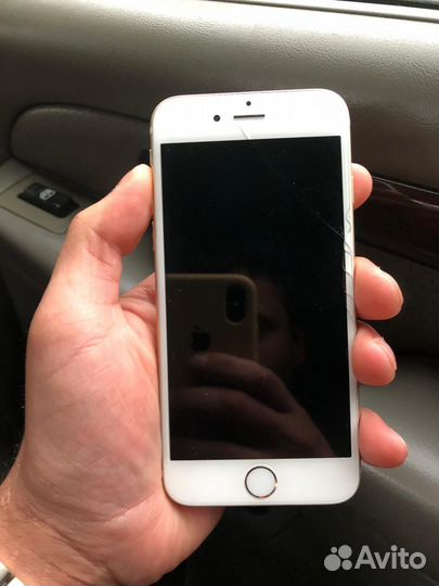 Телефон iPhone 6