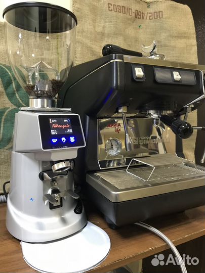 Кофемашина в аренду 1 гр. Nuova simonelli