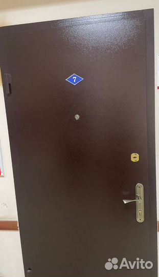 Металлическая дверь бу