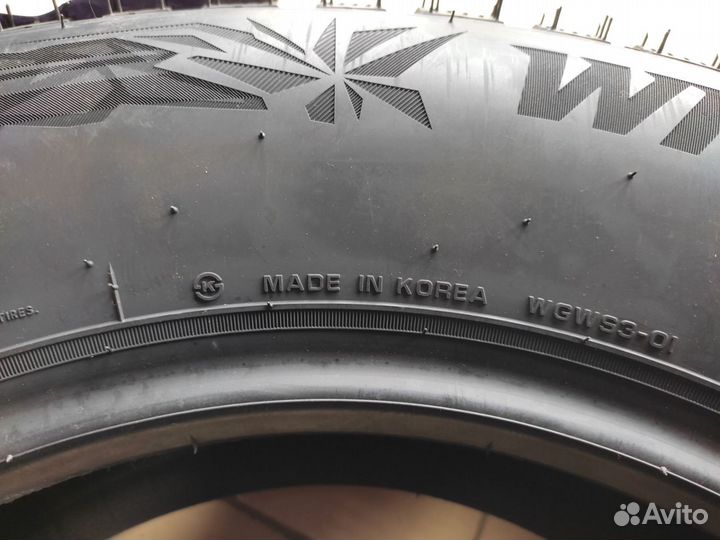 Nexen Winguard WinSpike 3 215/65 R16 102T