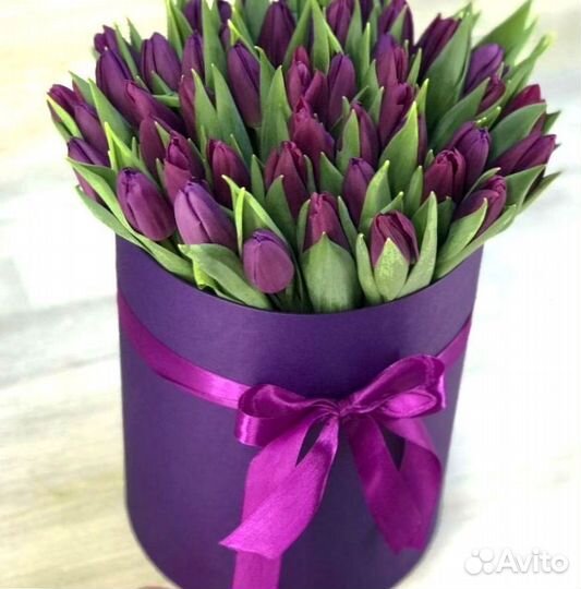 Цветы в коробке, заказать букет с доставкой