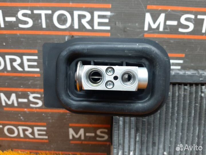 Испаритель кондиционера Bmw X5 E70 N55B30A 2012