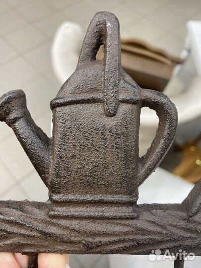 Вешалка настенная 