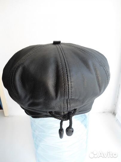 Кепка кожаная женская