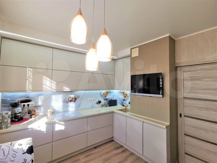 2-к. квартира, 60,8 м², 14/16 эт.