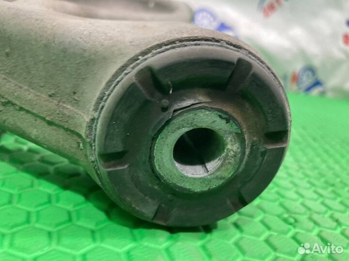 Рычаг подвески нижний передний левый Volkswagen