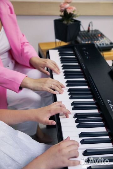 Педагог/репетитор: вокал, фортепиано, сольфеджио