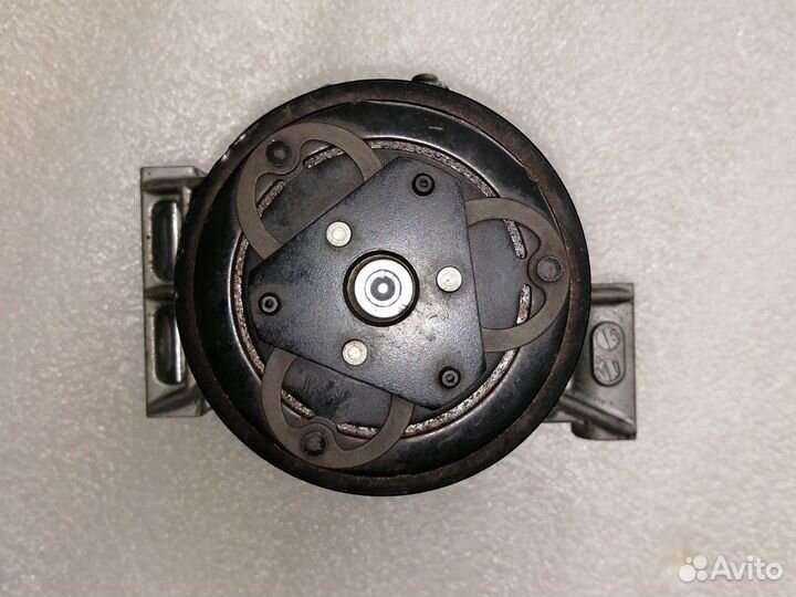 Компрессор Almera N17 1.2 Hr12de