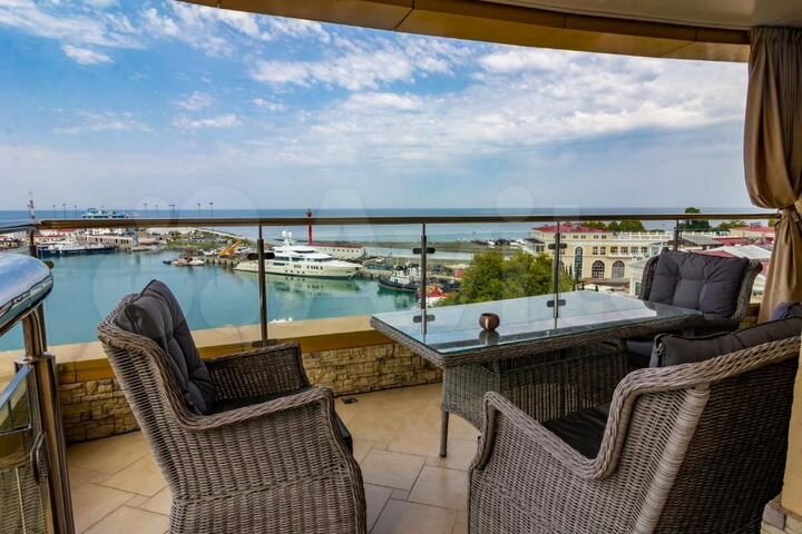 2-к. квартира, 84 м², 9/12 эт.