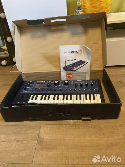 Novation mininova 2016год в новом состоянии