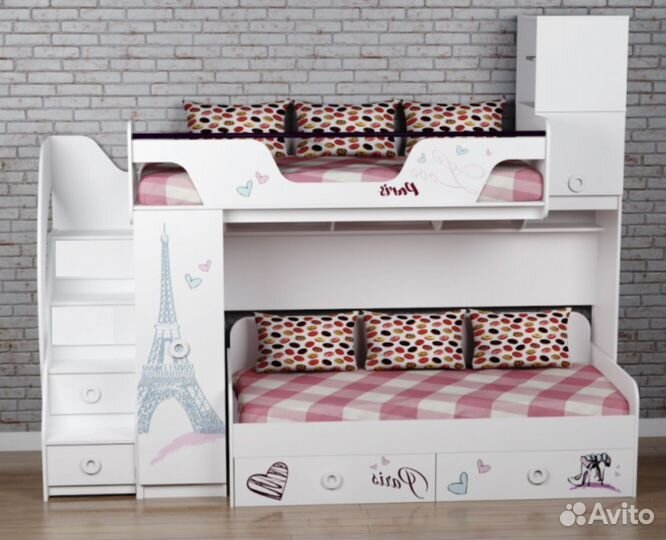 Двухъярусная кровать