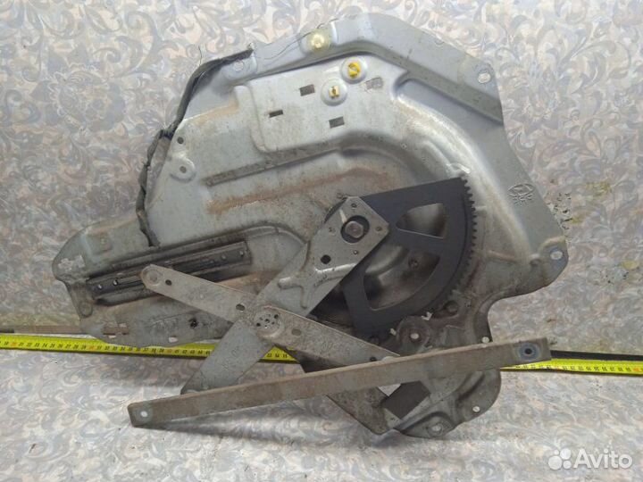 Стеклоподъемник задний правый Hyundai Elantra XD